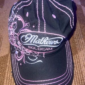 Matthews Solocam Black and Pink Cap